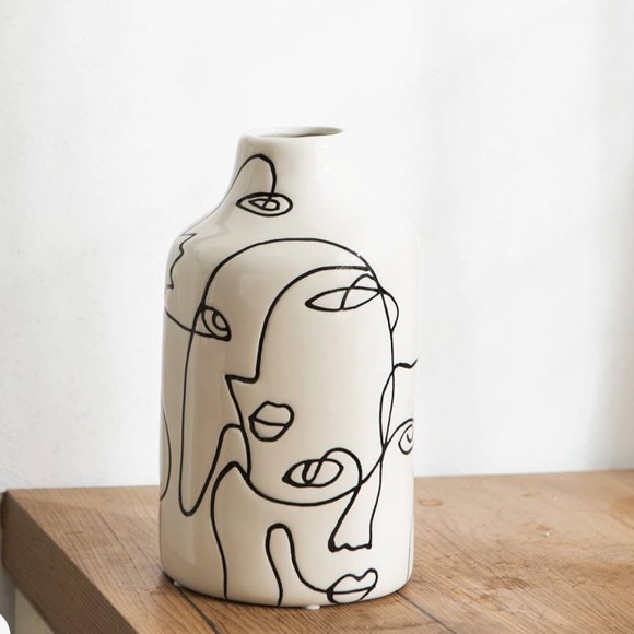 beautiful vase  picasso vase new in packaging - Picture 1 of 10